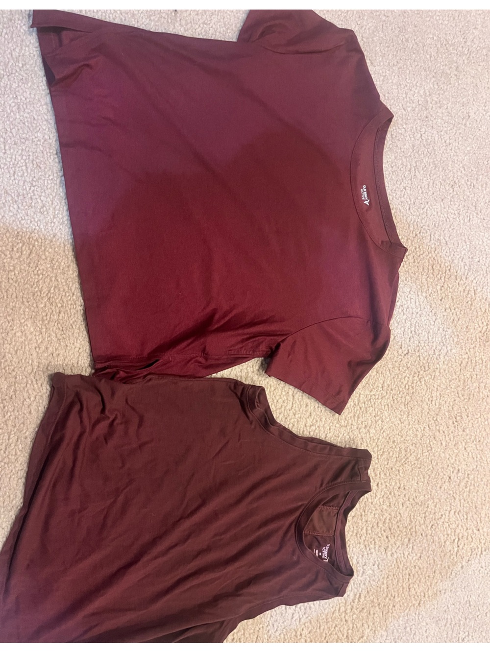 Bundle of 2 Old Navy Active Maroon Gymwear casual shirts XS